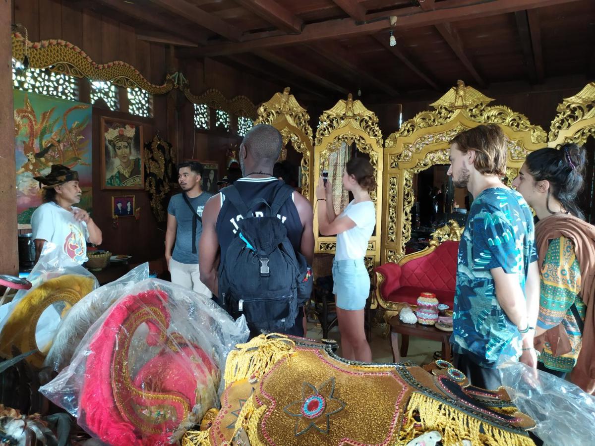 Griya Backpacker Pak Yon Bed & Breakfast Маланг Екстериор снимка